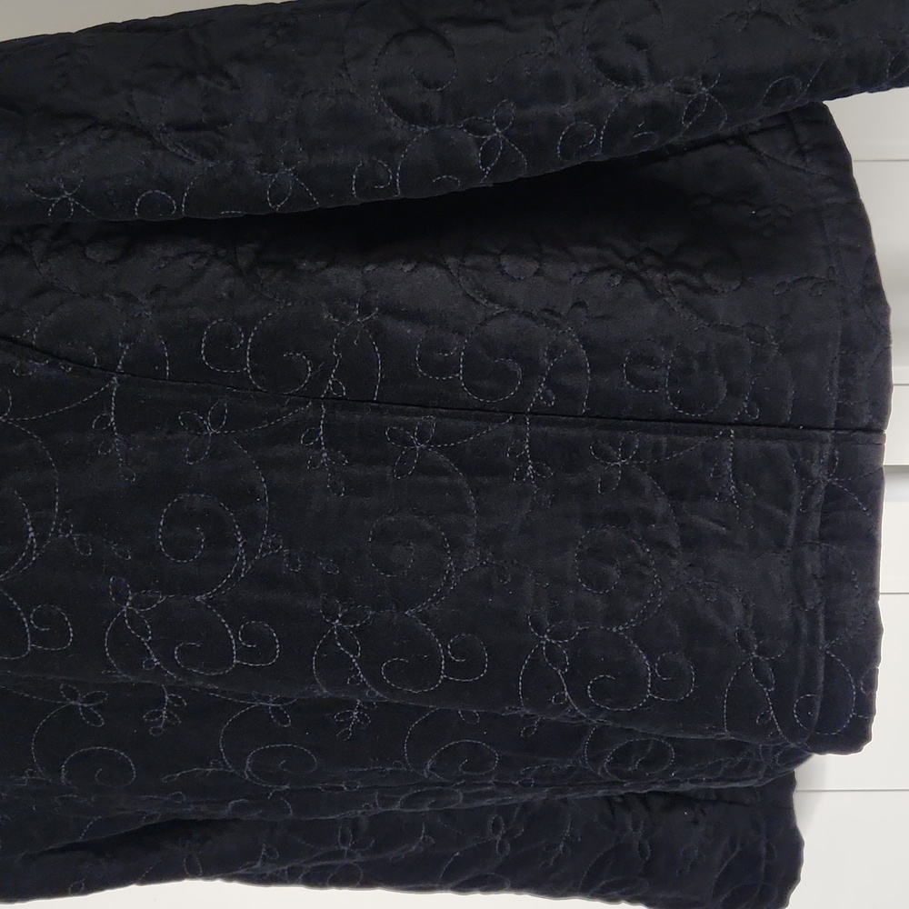 Black velvet quilted  old English Style Winter Jacket. Full Zip Down Whimsigoth - Picture 7 of 13